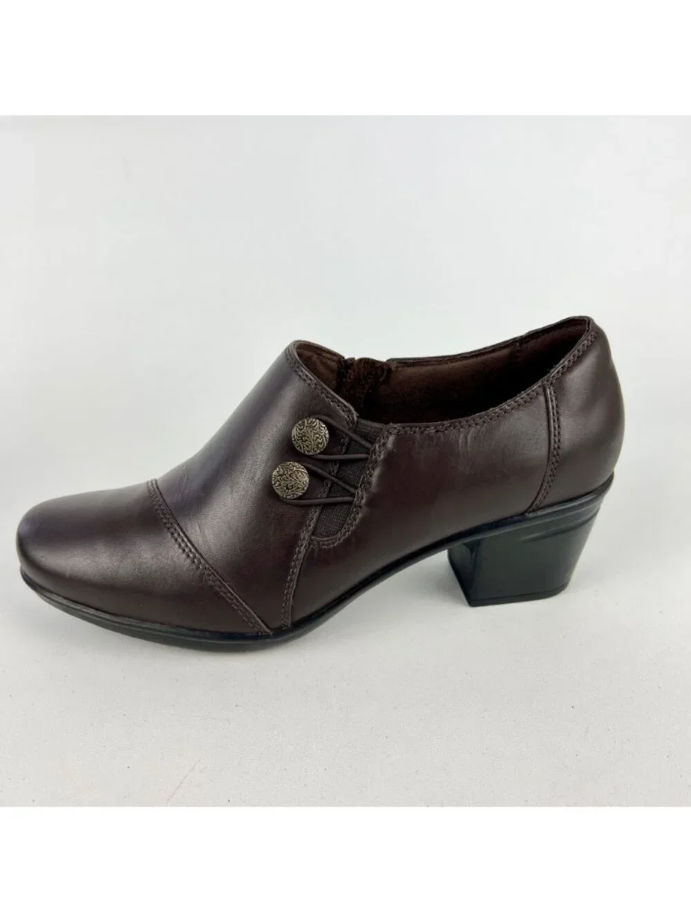 Clarks Womens Emslie Warren Zip Ankle Bootie Button Brown Leather size 8W Wide